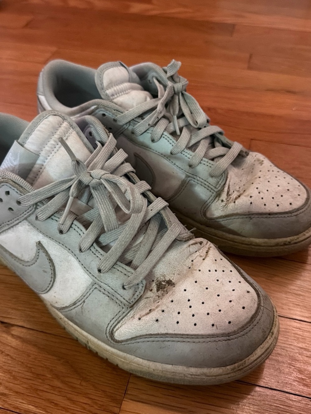 Nike Light Gray and White Men's Sneakers